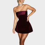 Veluna | Strapless Velvet Mini Dress