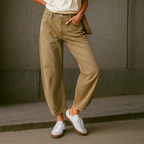 Mia Vintage-Wash Cropped Jean