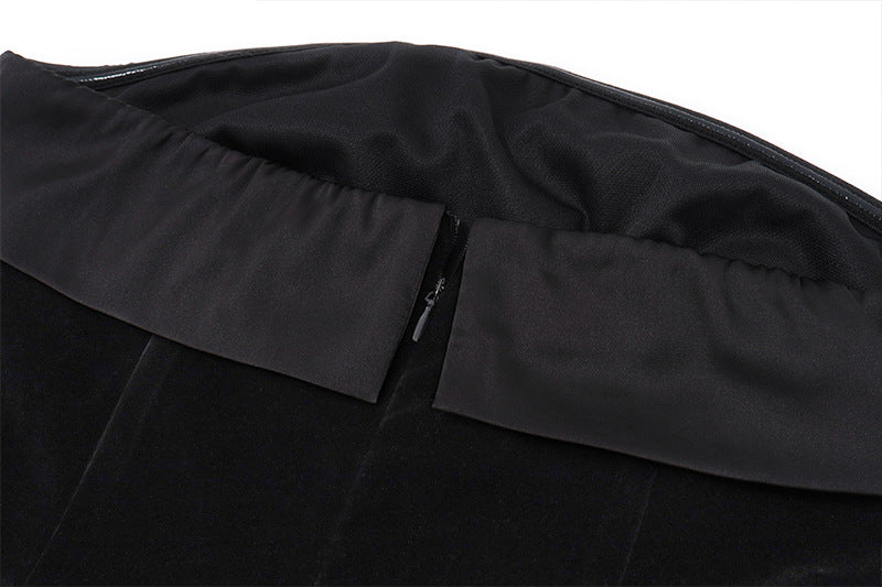 Veluna | Strapless Velvet Mini Dress