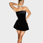 Veluna | Strapless Velvet Mini Dress